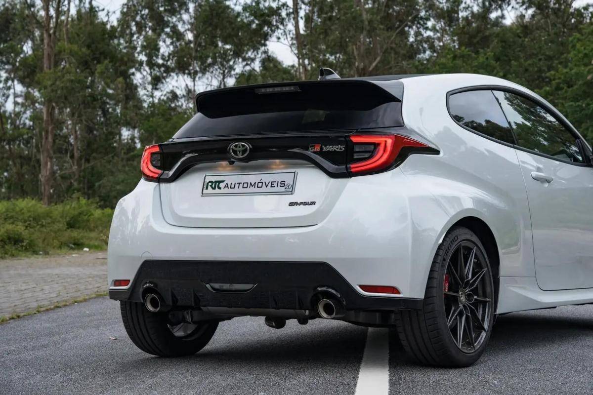 toyota-yaris-2022-gasolina-1618cc
