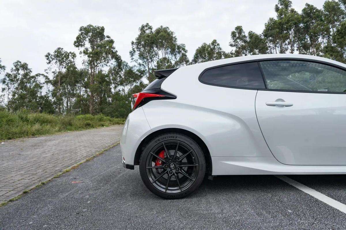 toyota-yaris-2022-gasolina-1618cc