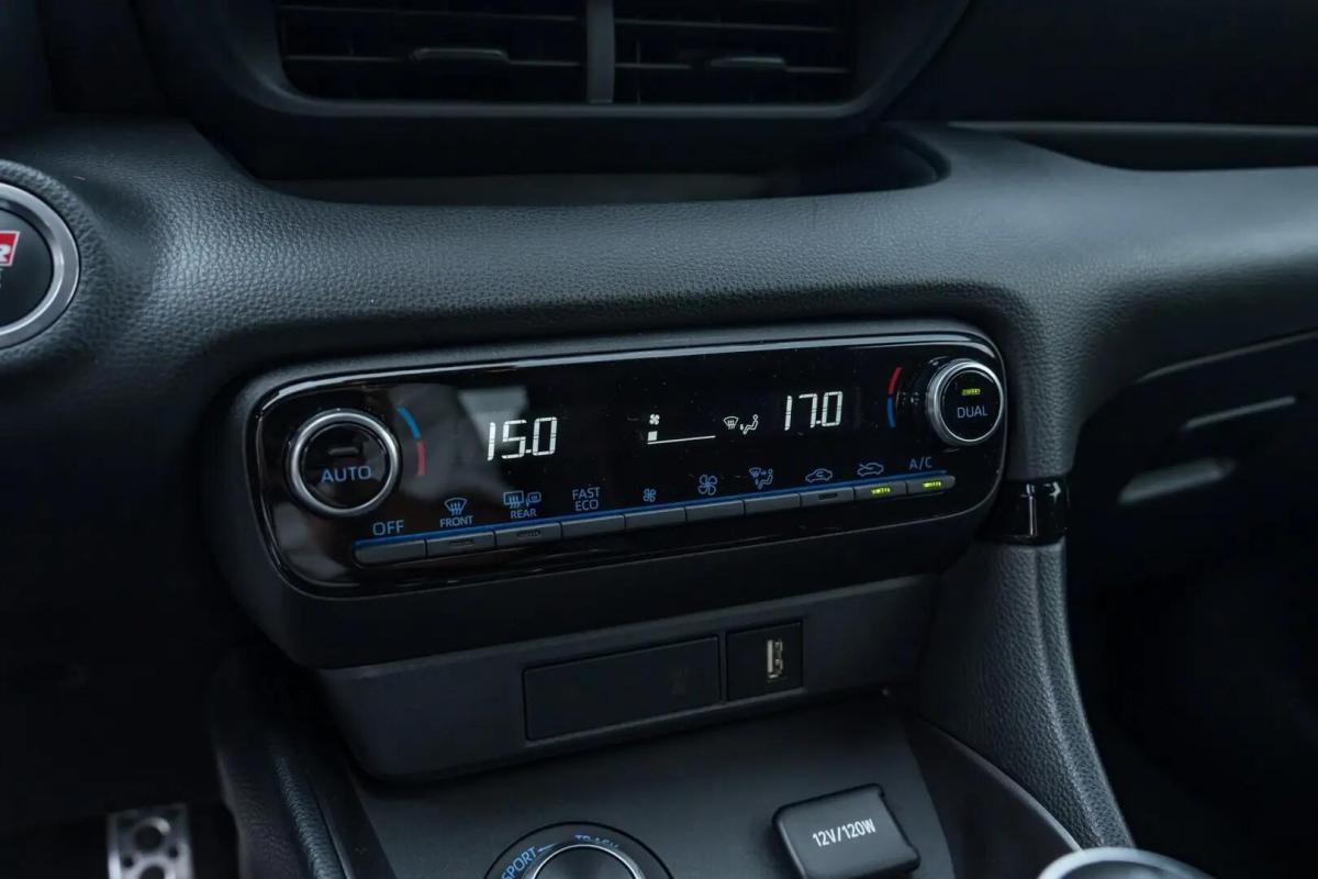 toyota-yaris-2022-gasolina-1618cc