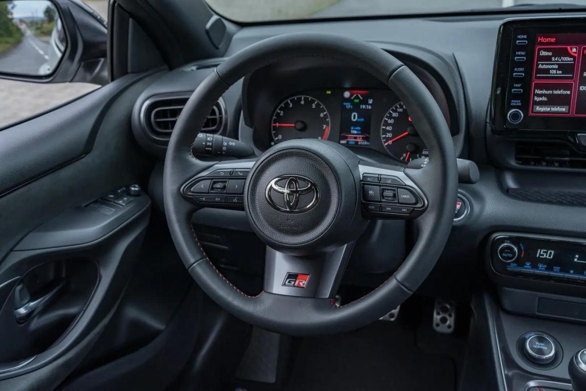 toyota-yaris-2022-gasolina-1618cc