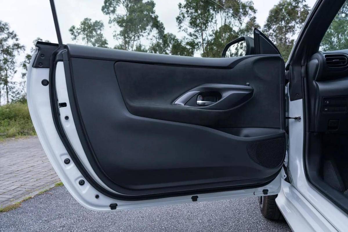 toyota-yaris-2022-gasolina-1618cc