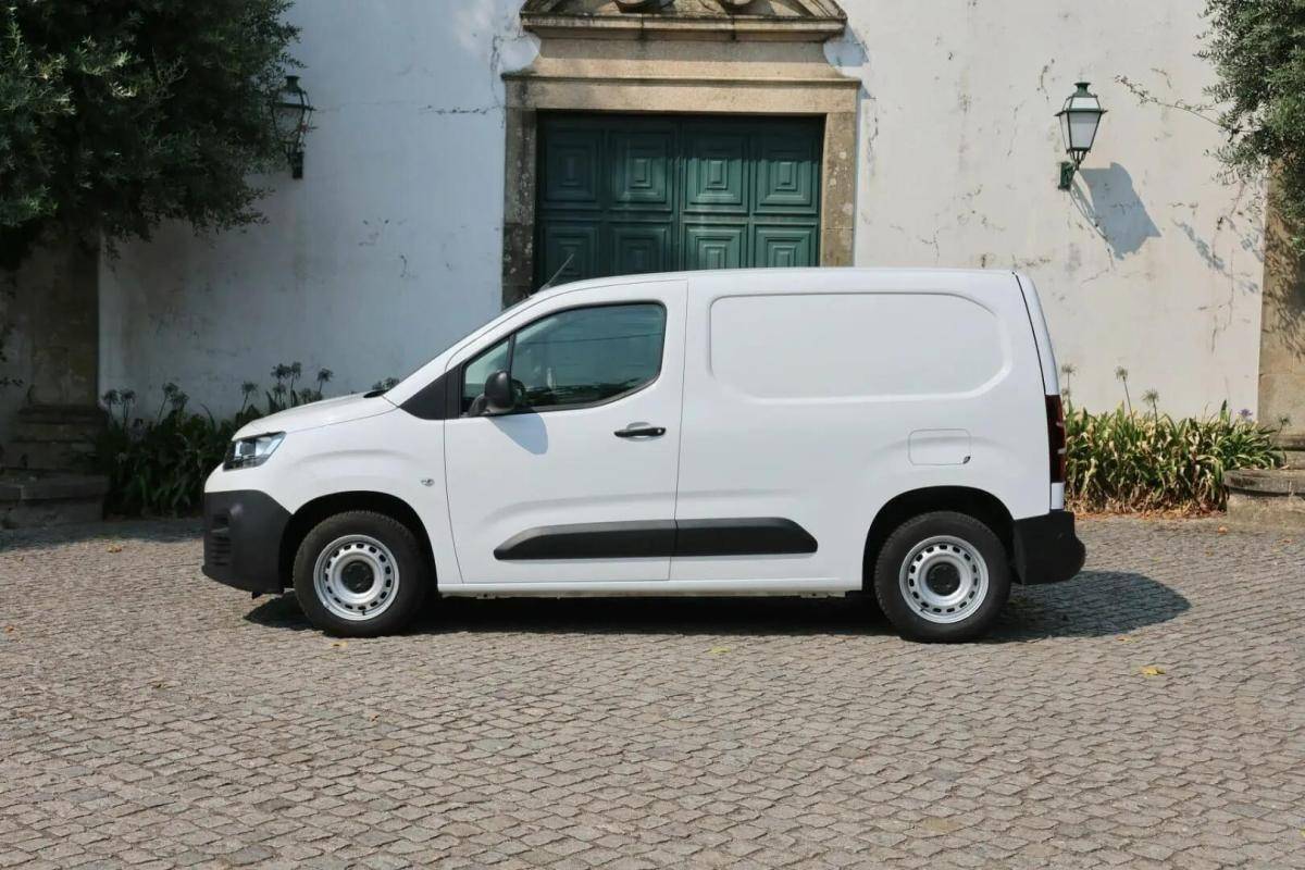 citroen-berlingo-2022-diesel-1499cc
