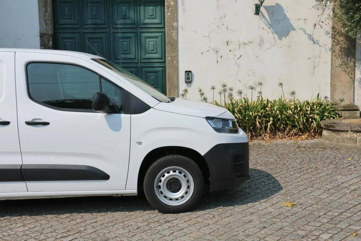 citroen-berlingo-2022-diesel-1499cc