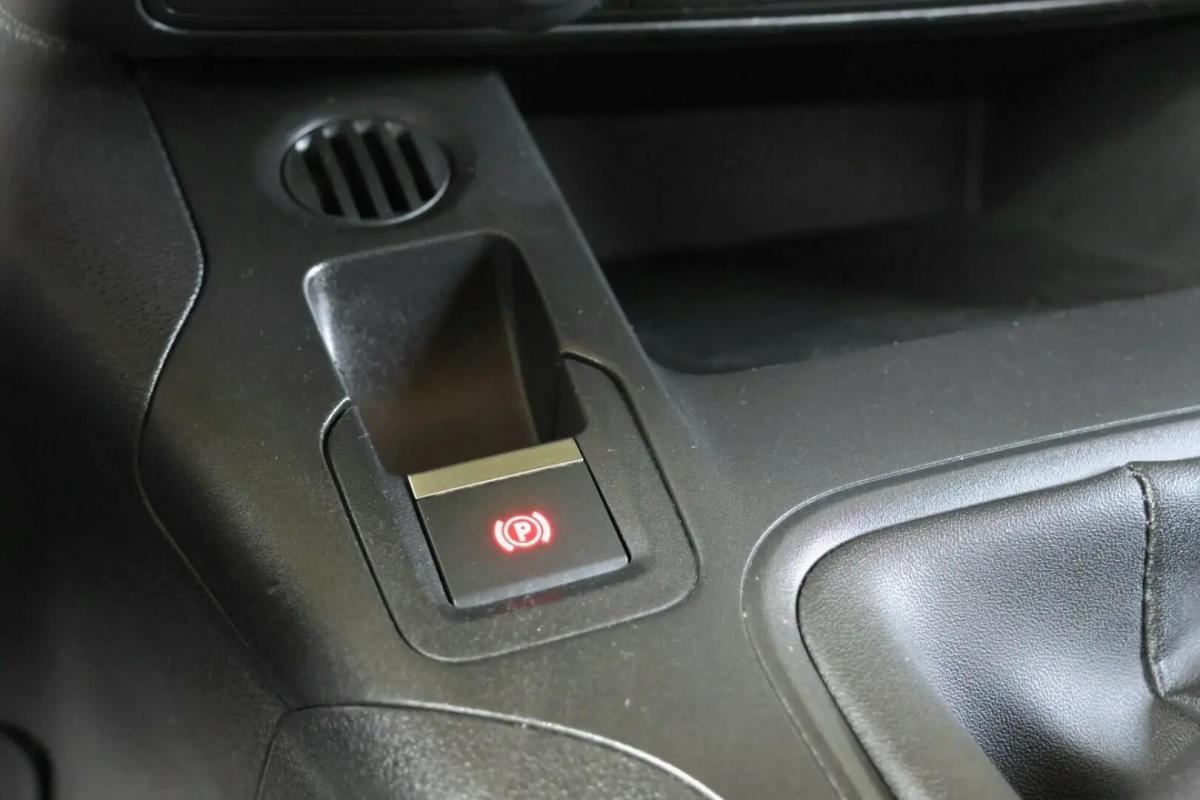 citroen-berlingo-2022-diesel-1499cc