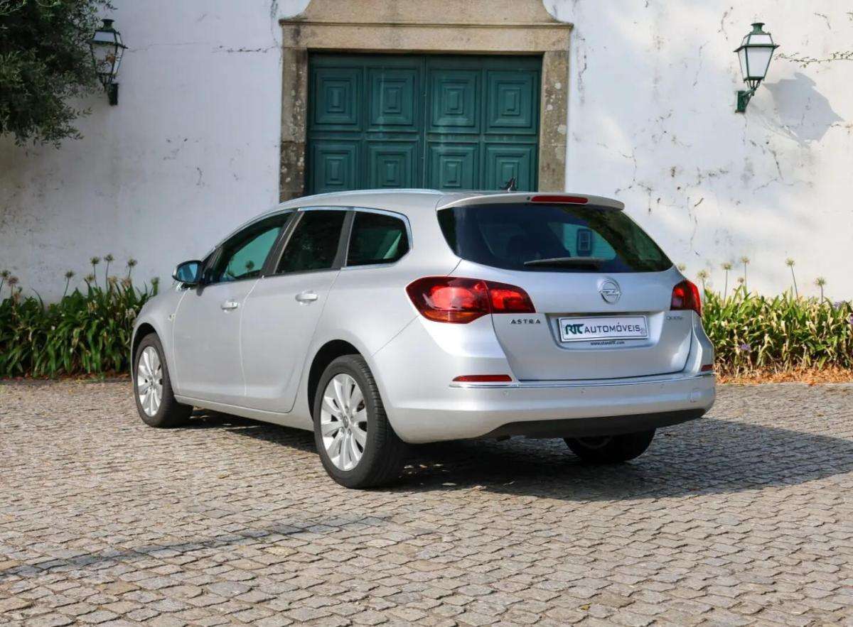opel-astra-sport-tourer-2016-diesel-1598cc