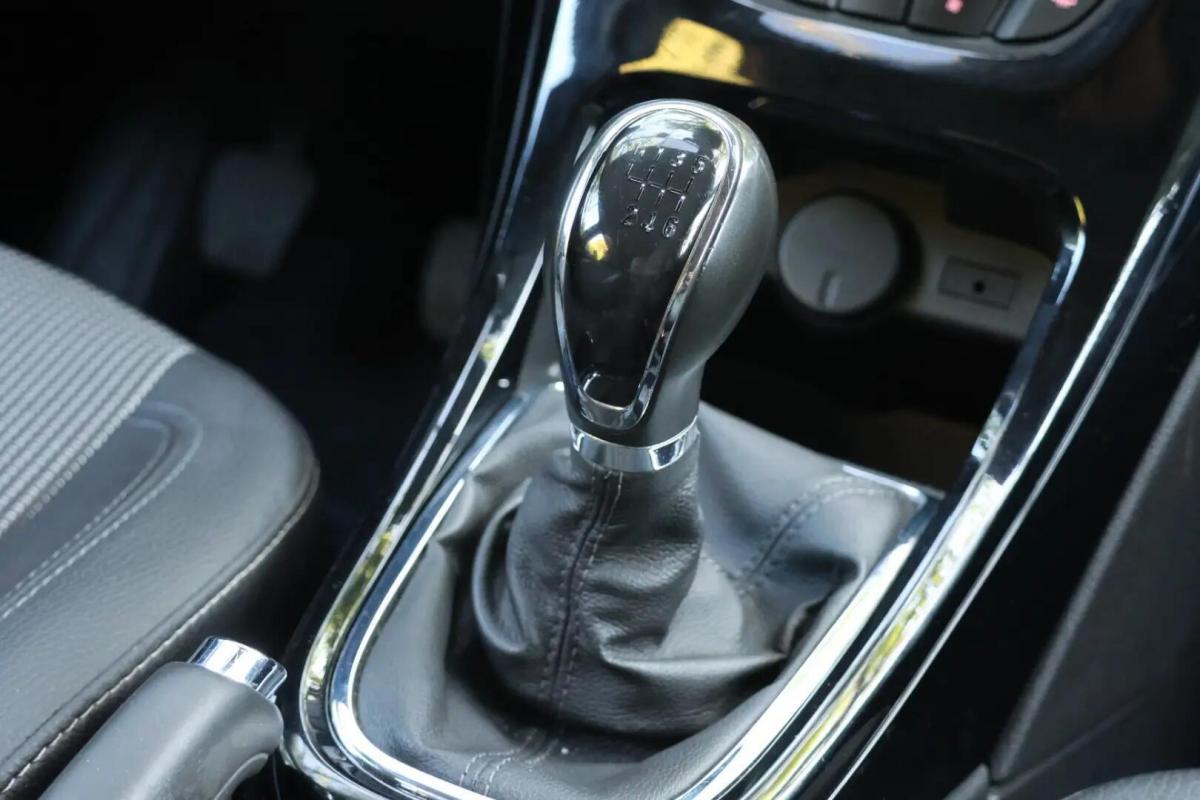 opel-astra-sport-tourer-2016-diesel-1598cc