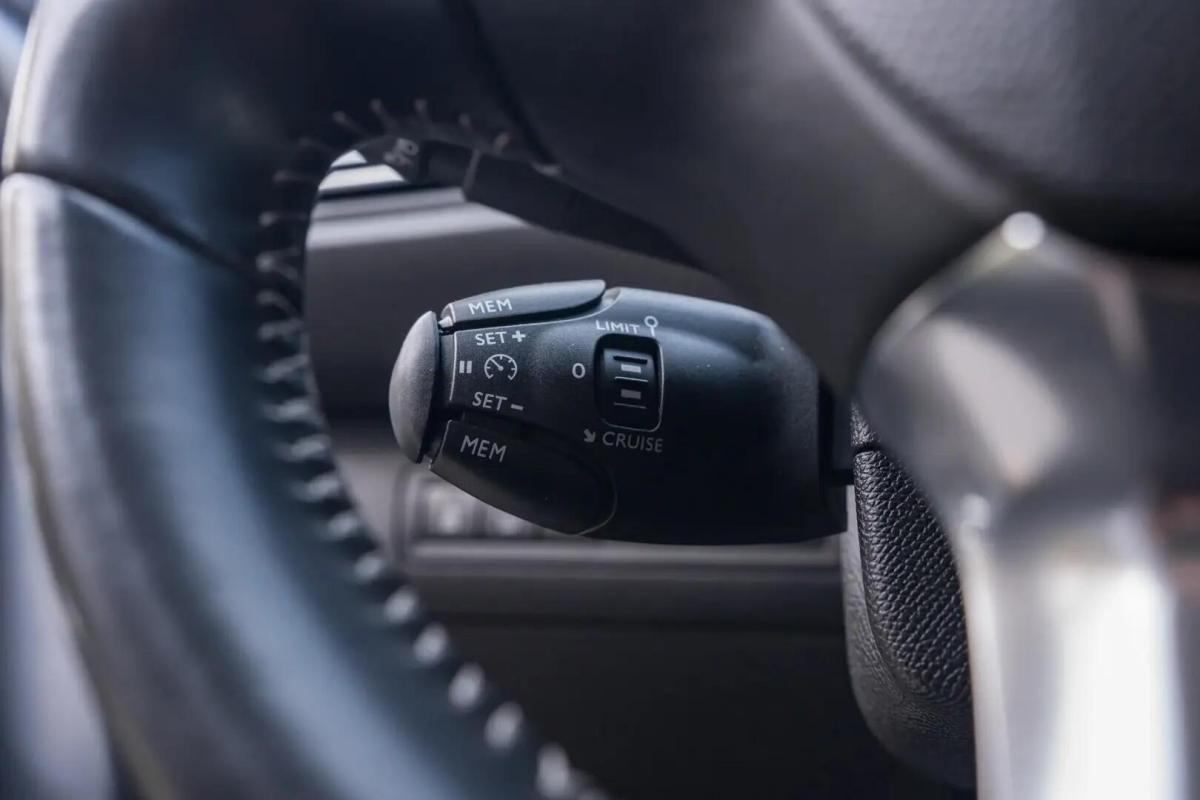 peugeot-308-2016-gasolina-1199cc
