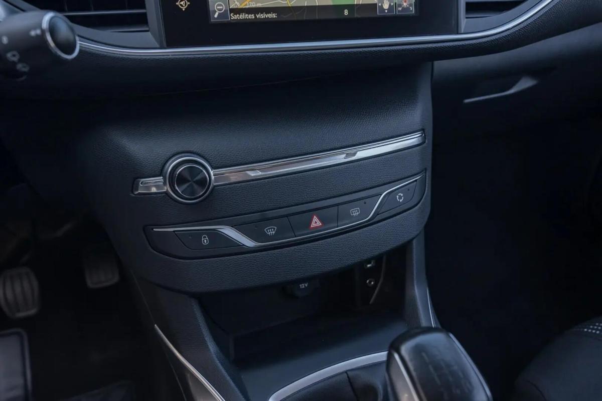 peugeot-308-2016-gasolina-1199cc
