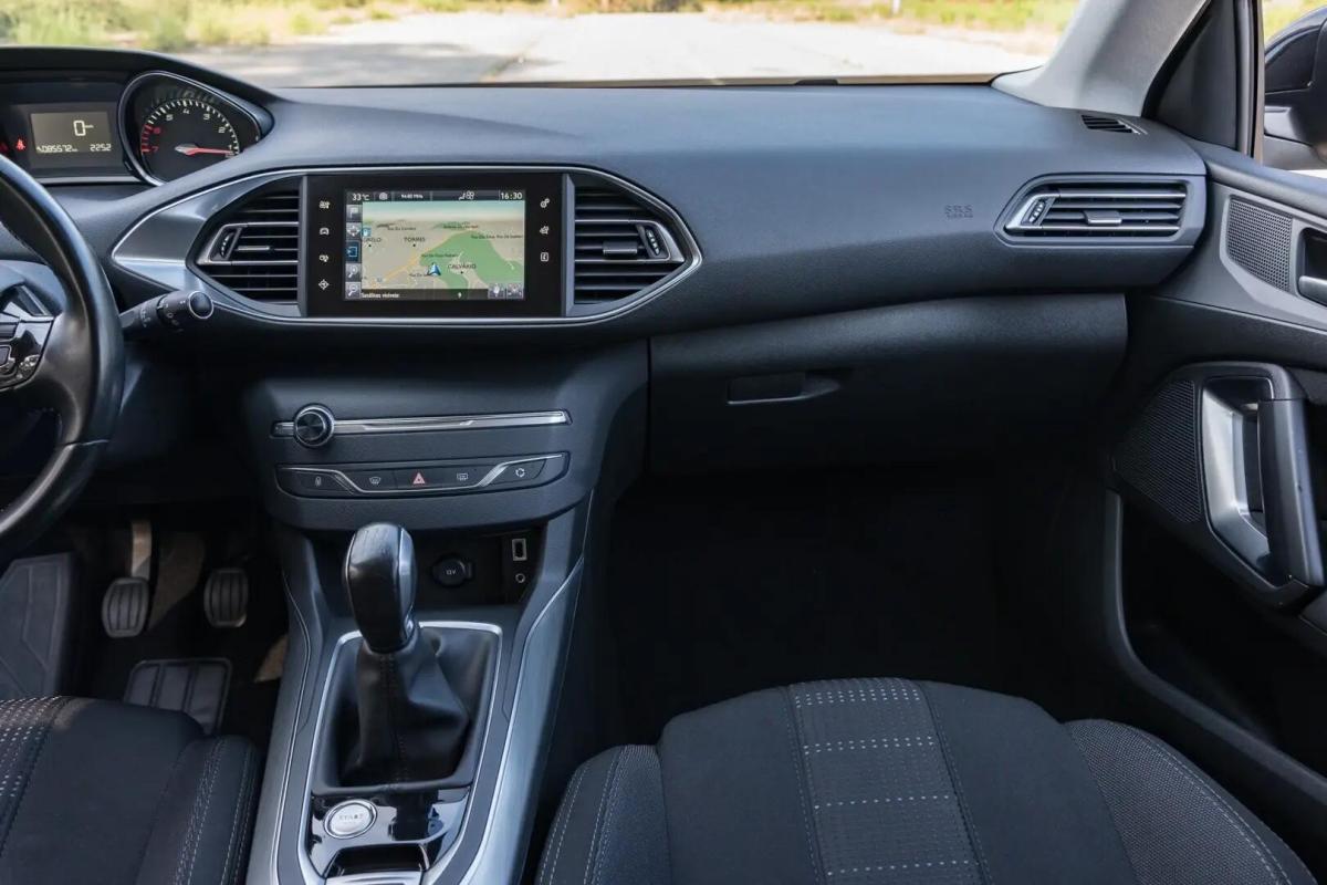 peugeot-308-2016-gasolina-1199cc