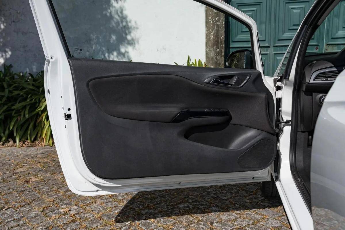 opel-corsa-2017-diesel-1248cc