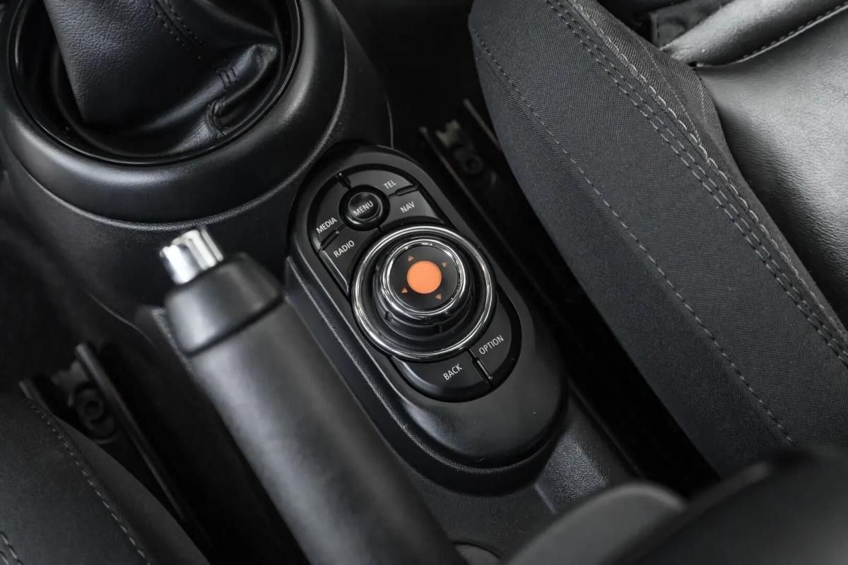 mini-cooper-2017-gasolina-1499cc