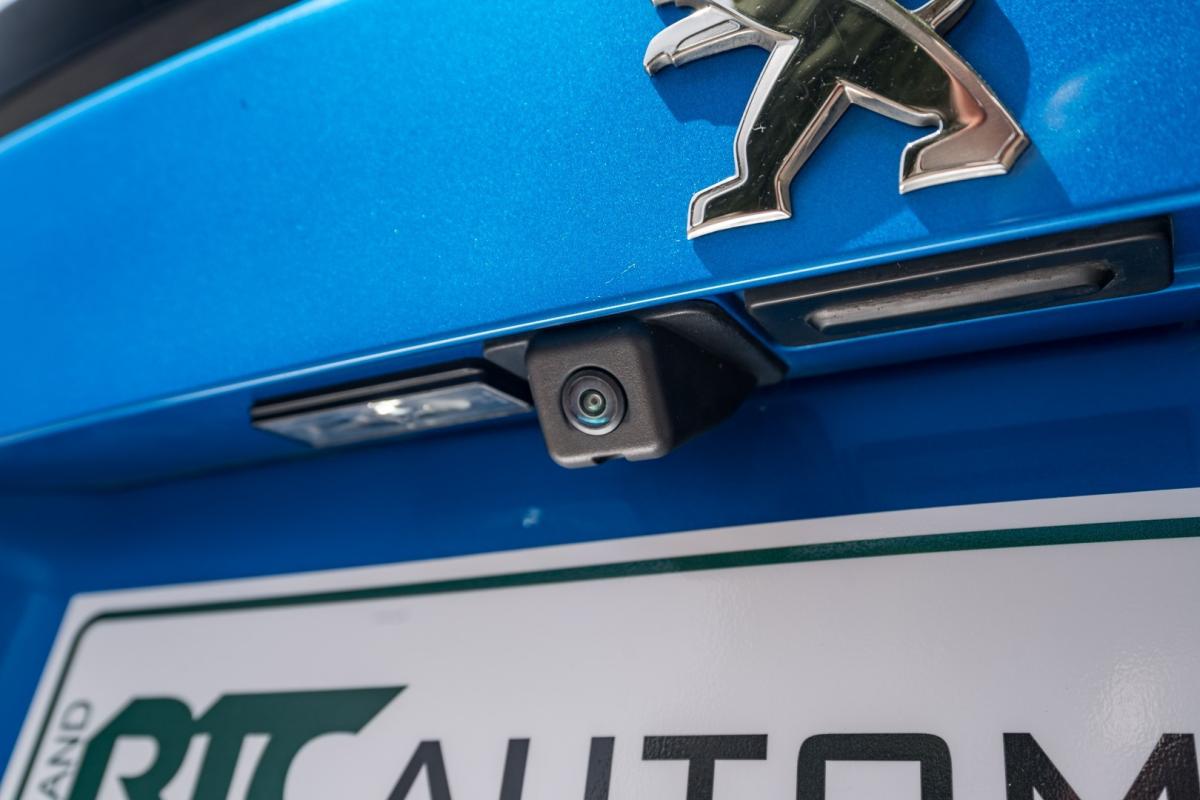 peugeot-e-2008-2022-eletrico-0cc