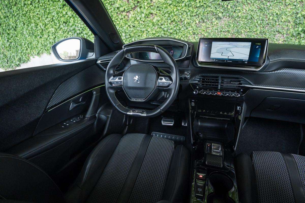 peugeot-e-2008-2022-eletrico-0cc