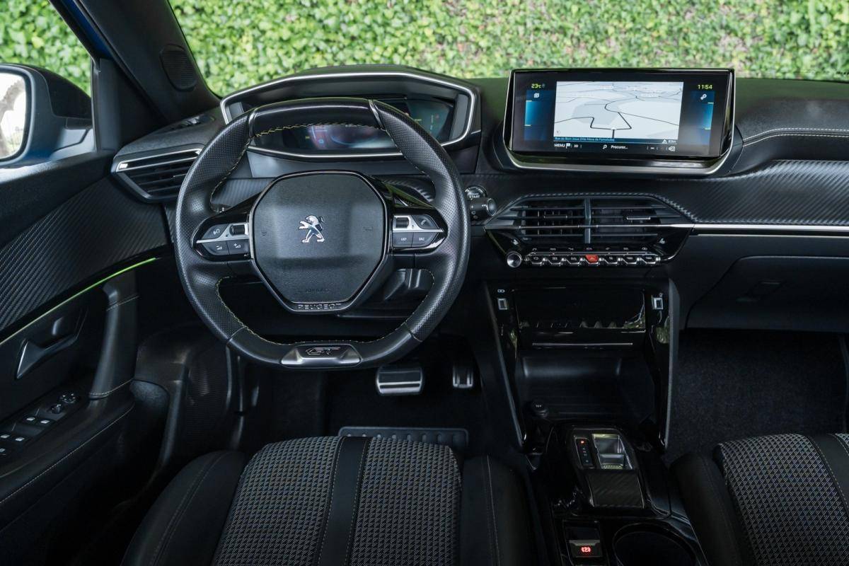 peugeot-e-2008-2022-eletrico-0cc