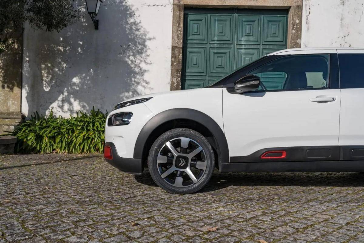 citroen-c4-cactus-2020-gasolina-1199cc