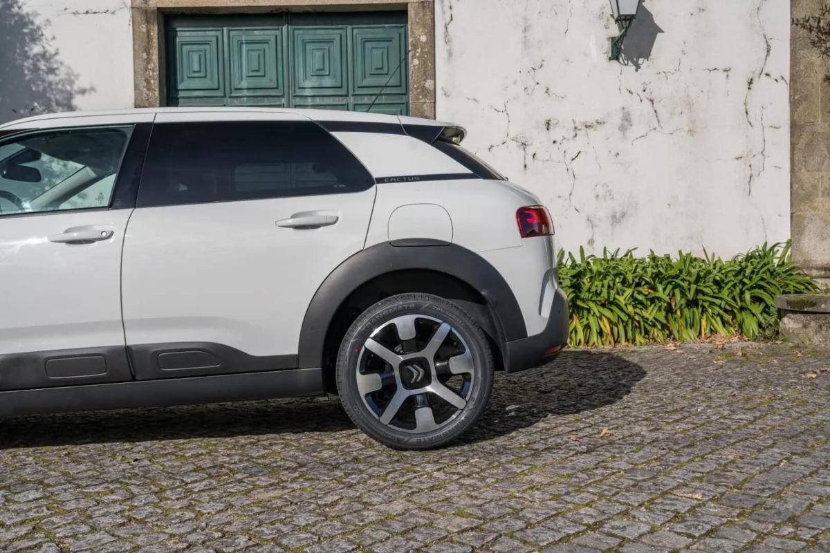 citroen-c4-cactus-2020-gasolina-1199cc