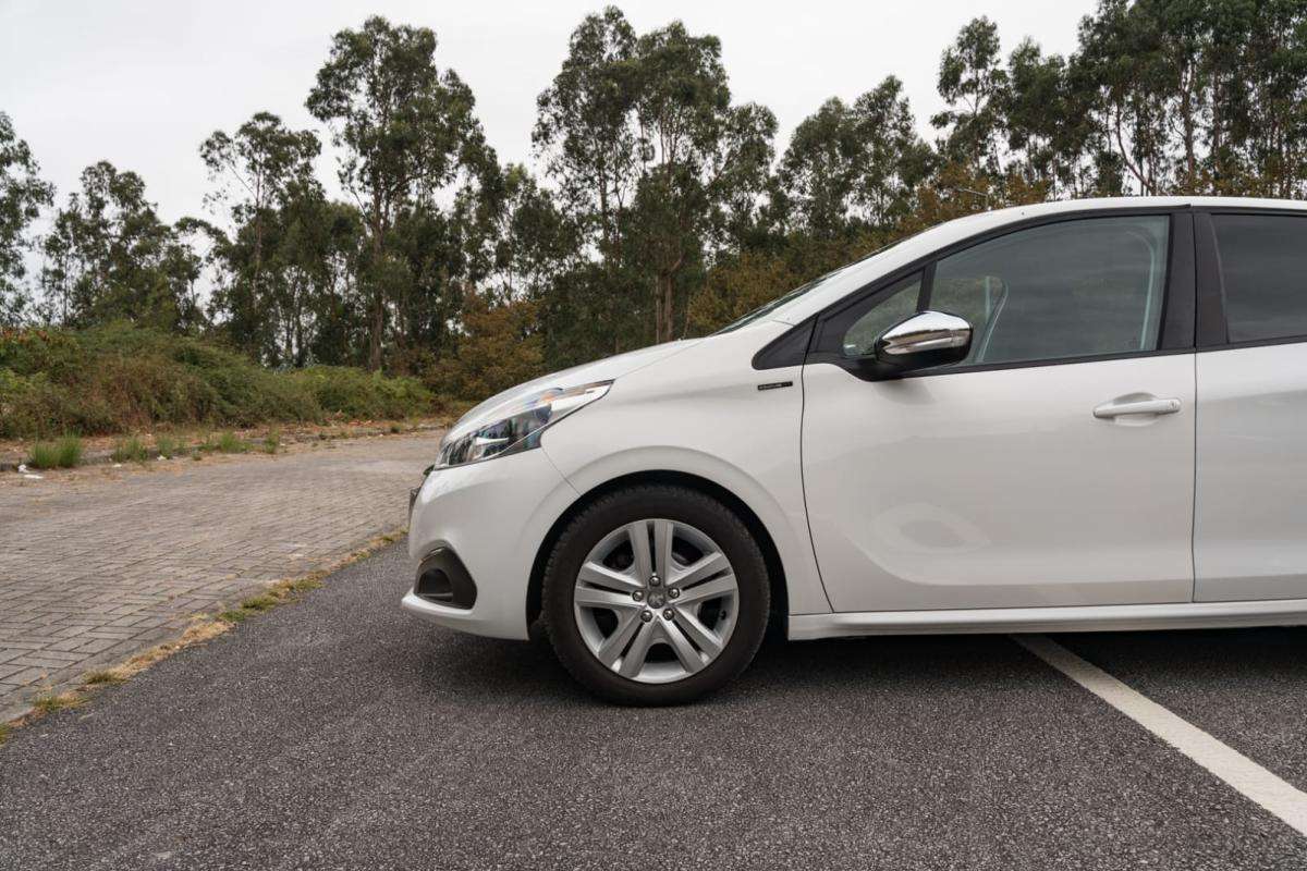 peugeot-208-2019-gasolina-1199cc