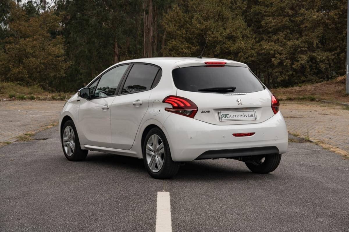 peugeot-208-2019-gasolina-1199cc