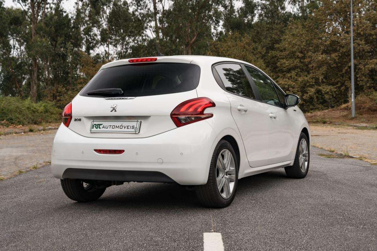 peugeot-208-2019-gasolina-1199cc