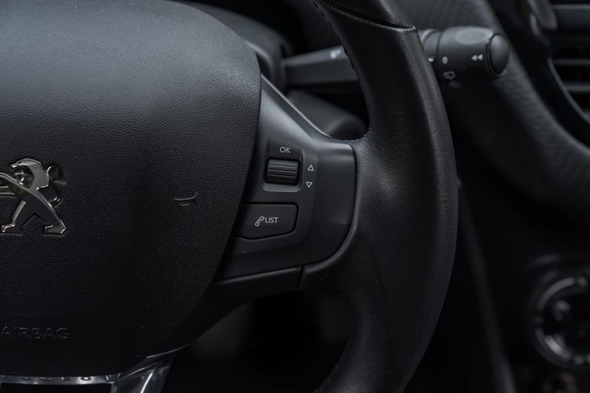 peugeot-208-2019-gasolina-1199cc