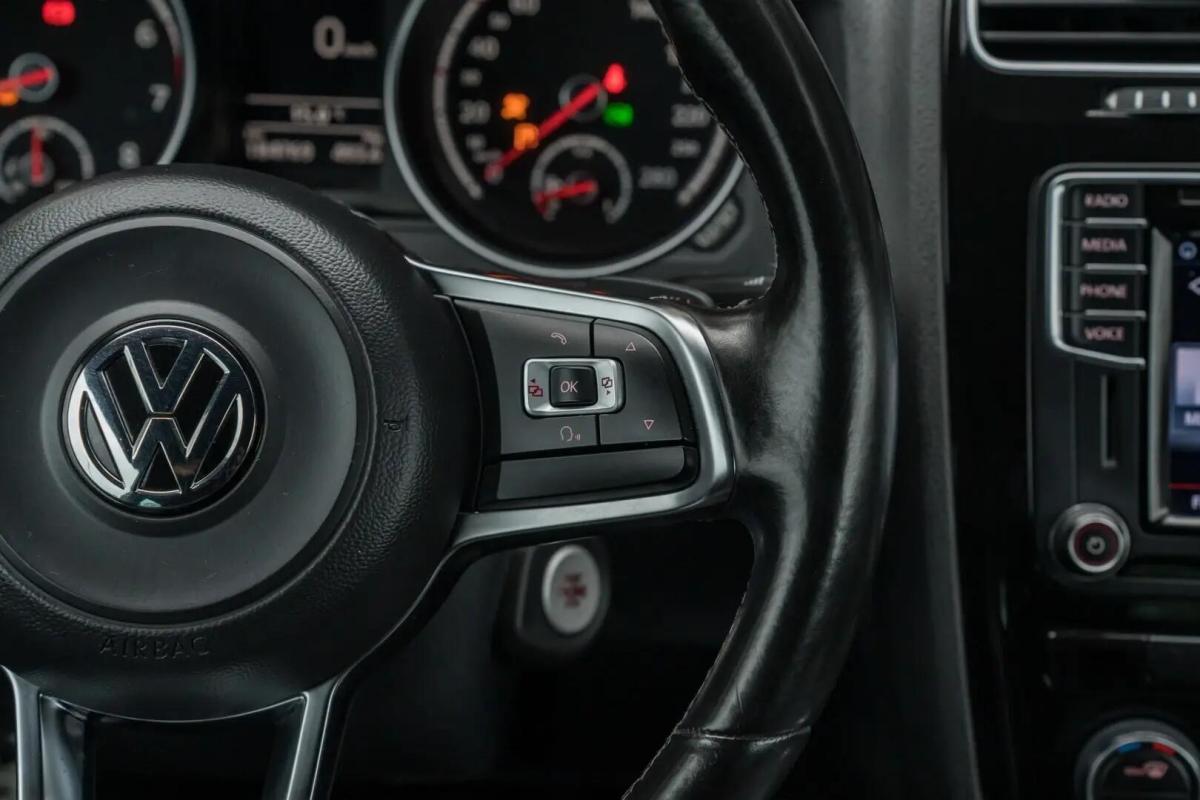 volkswagen-scirocco-2016-gasolina-1984cc