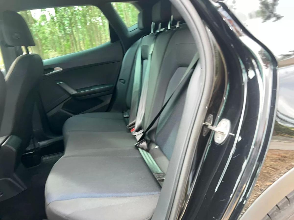 seat-arona-2023-gasolina-999cc