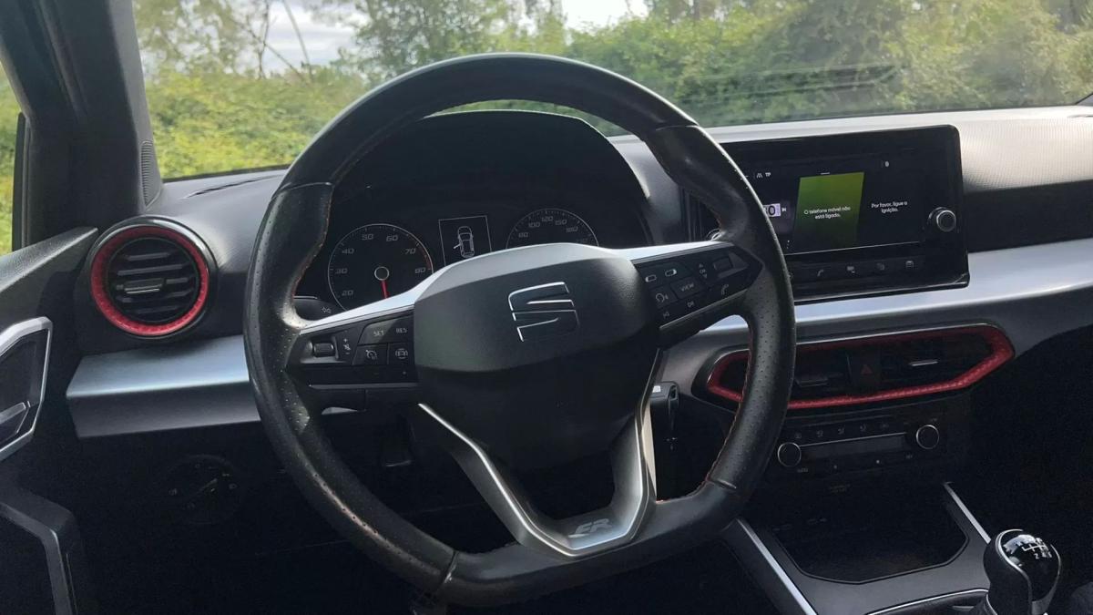 seat-arona-2023-gasolina-999cc
