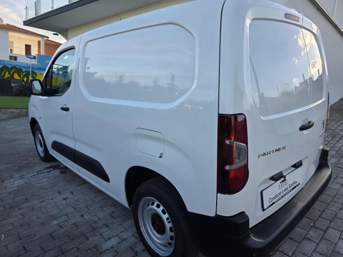 peugeot-partner-2019-diesel-1560cc