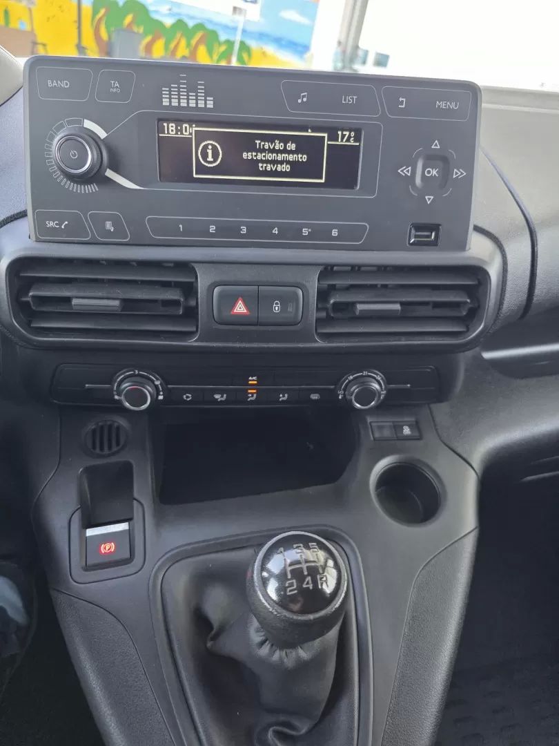 peugeot-partner-2019-diesel-1560cc