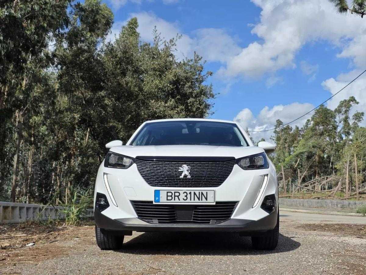 peugeot-2008-2020-gasolina-1199cc