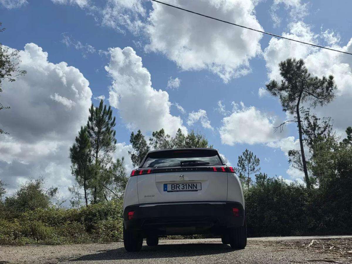 peugeot-2008-2020-gasolina-1199cc