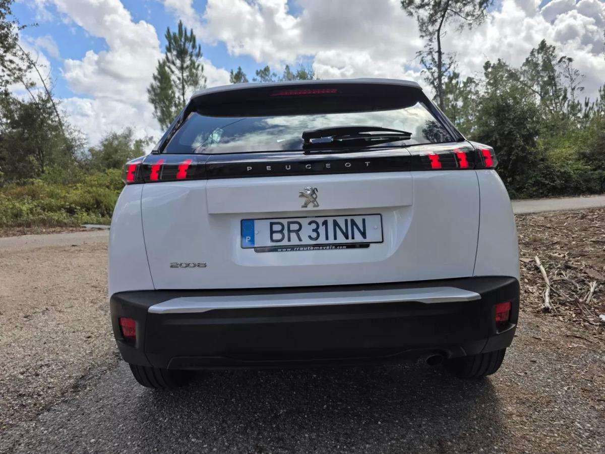 peugeot-2008-2020-gasolina-1199cc