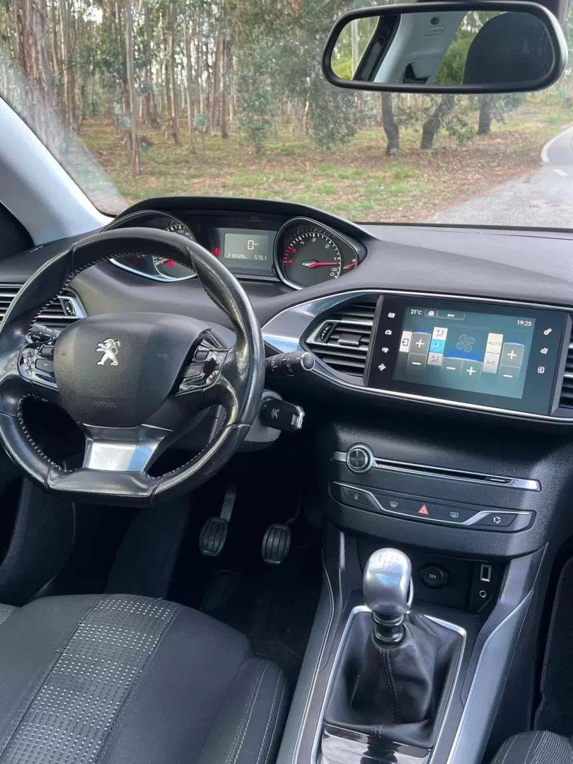 peugeot-308-sw-2015-diesel-1560cc
