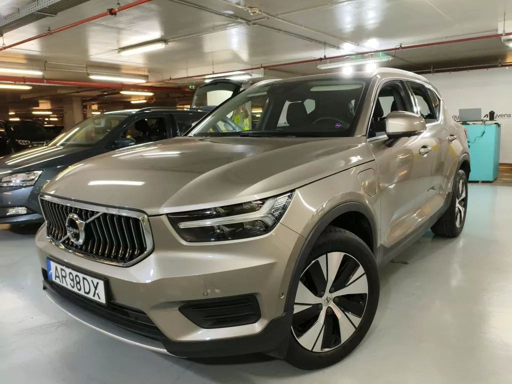 volvo-xc40-2022-hibrido-1477cc