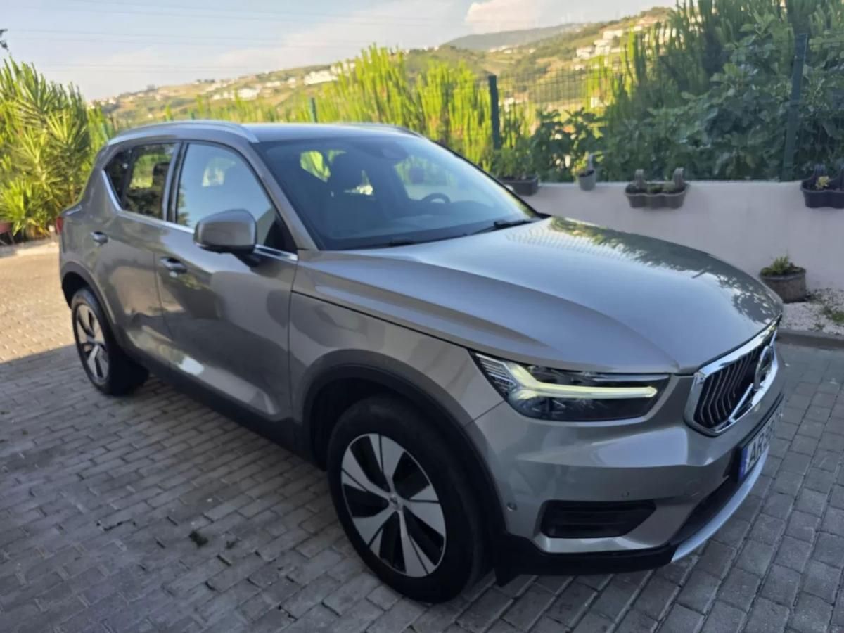 volvo-xc40-2022-hibrido-1477cc