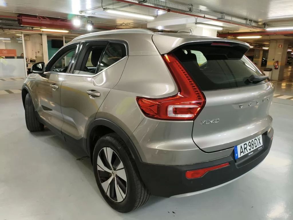 volvo-xc40-2022-hibrido-1477cc