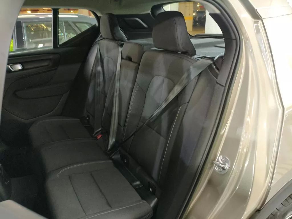 volvo-xc40-2022-hibrido-1477cc
