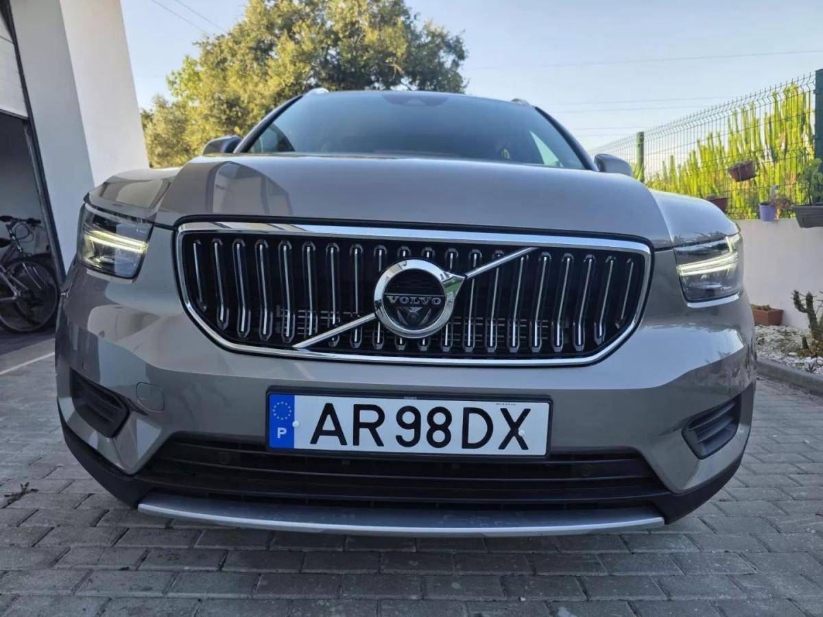 volvo-xc40-2022-hibrido-1477cc