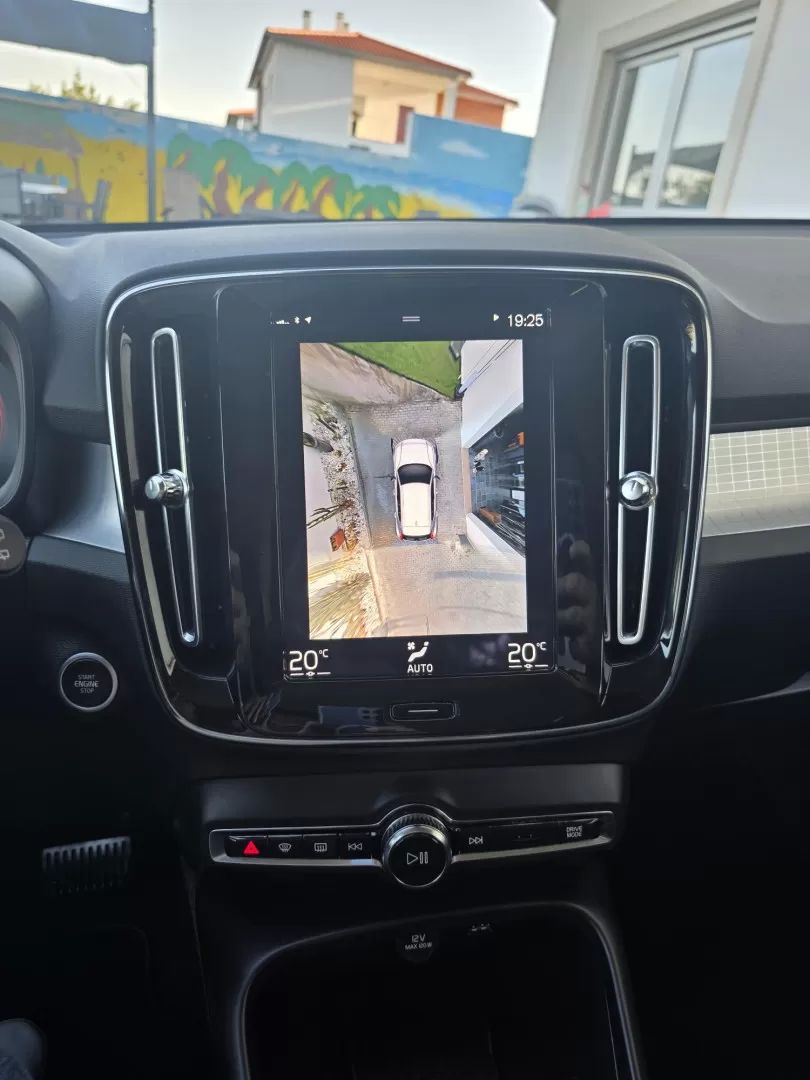 volvo-xc40-2022-hibrido-1477cc