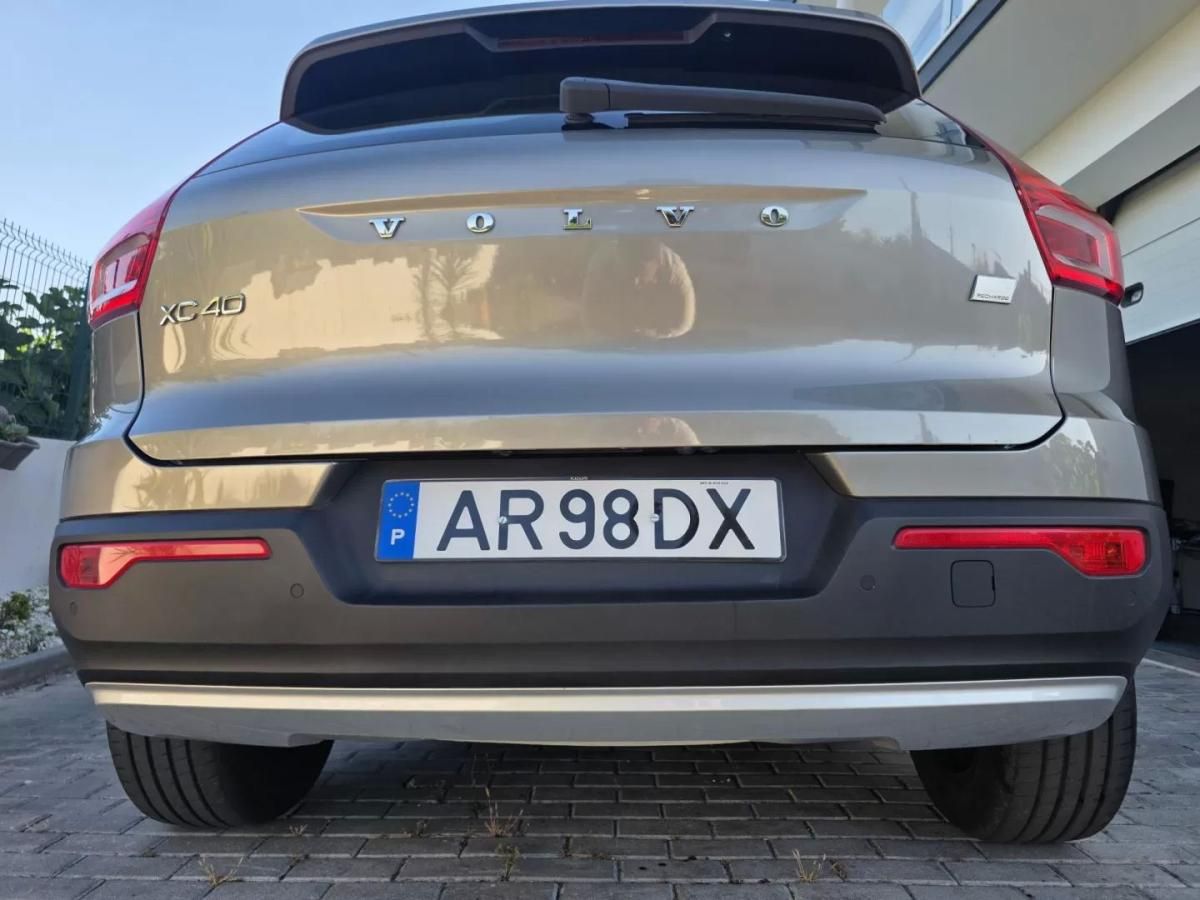 volvo-xc40-2022-hibrido-1477cc