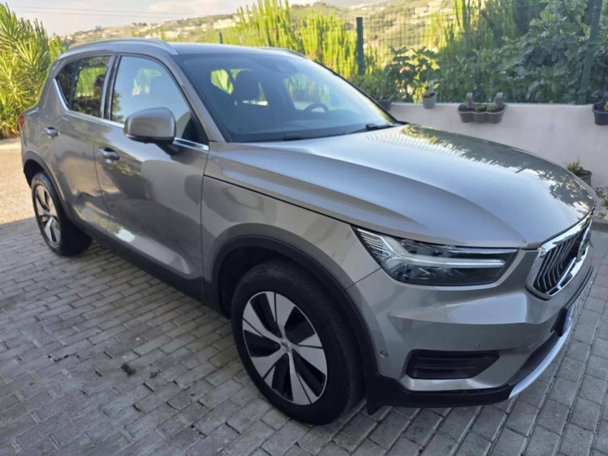 volvo-xc40-2022-hibrido-1477cc