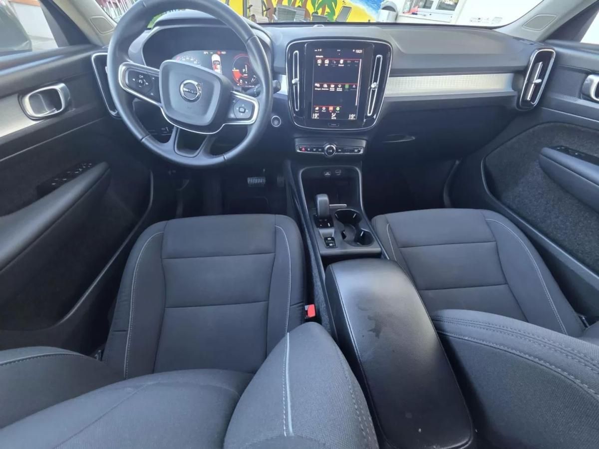 volvo-xc40-2022-hibrido-1477cc