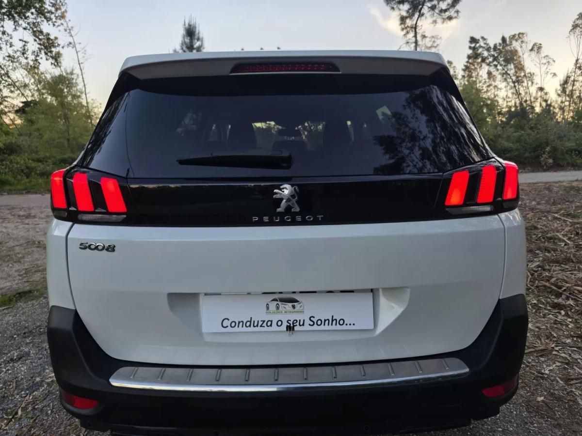 peugeot-5008-2018-gasolina-1199cc