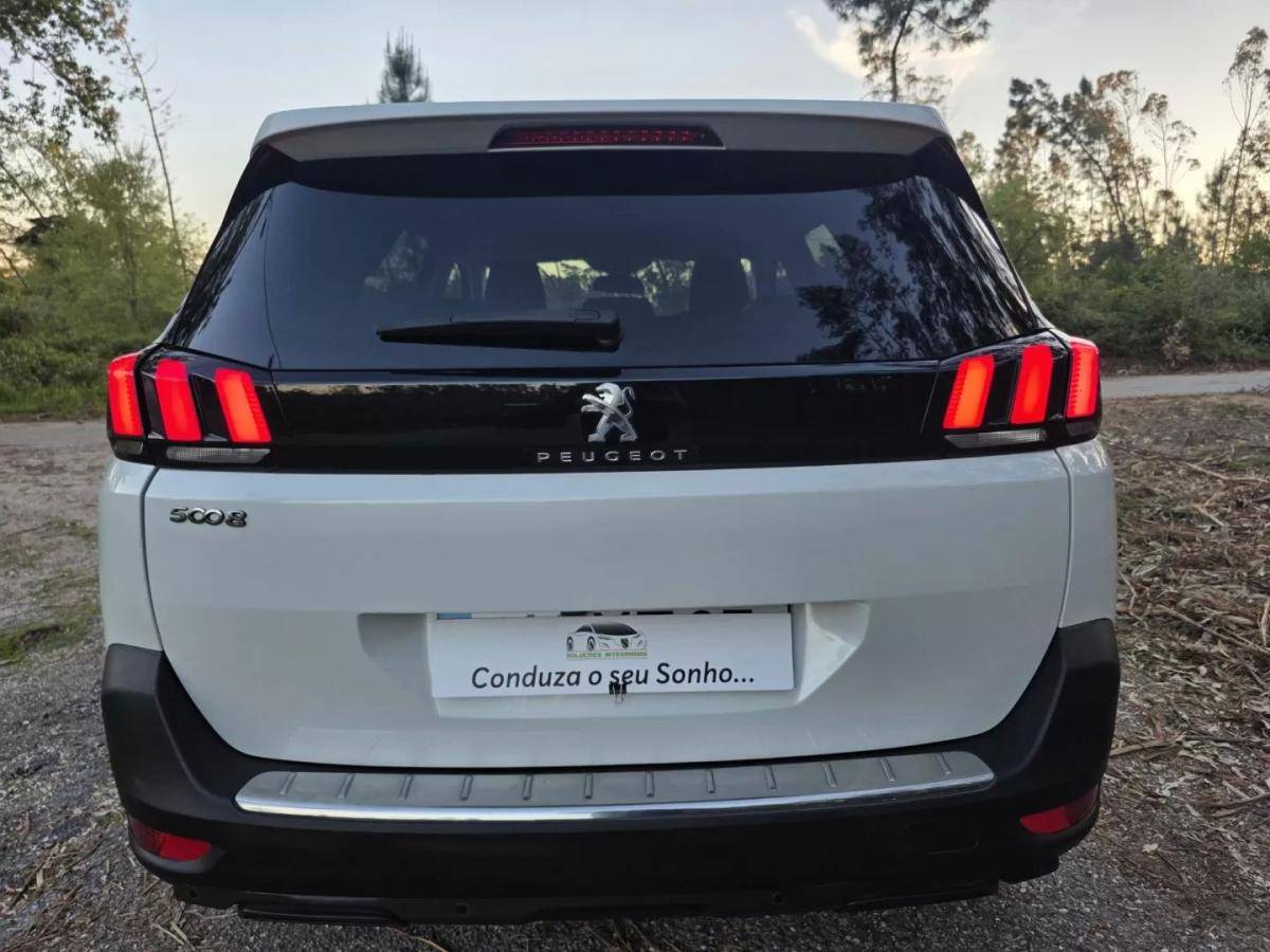 peugeot-5008-2018-gasolina-1199cc