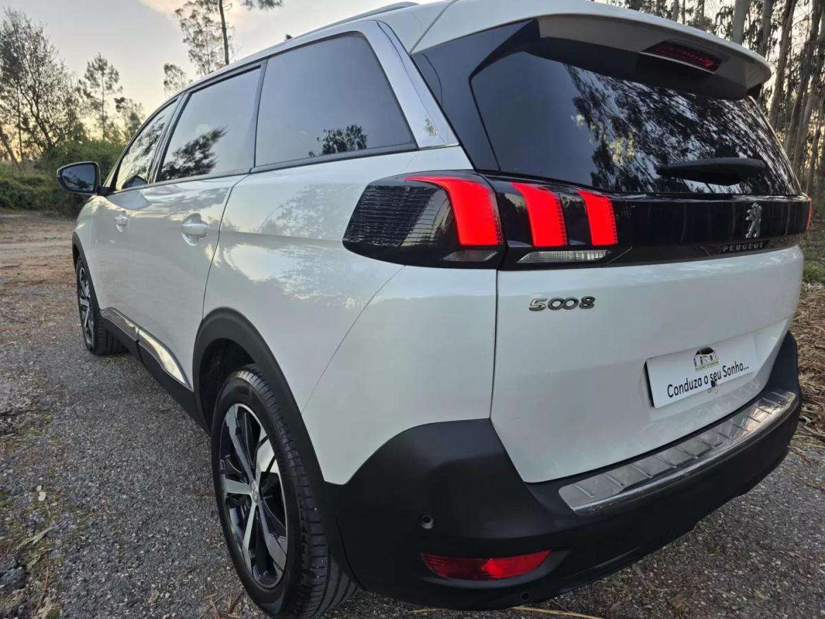 peugeot-5008-2018-gasolina-1199cc