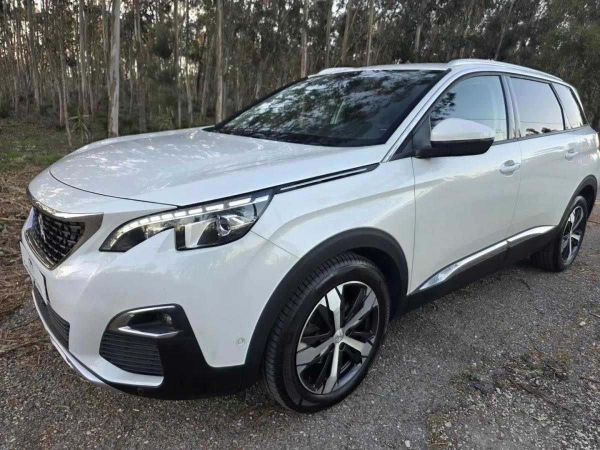 peugeot-5008-2018-gasolina-1199cc