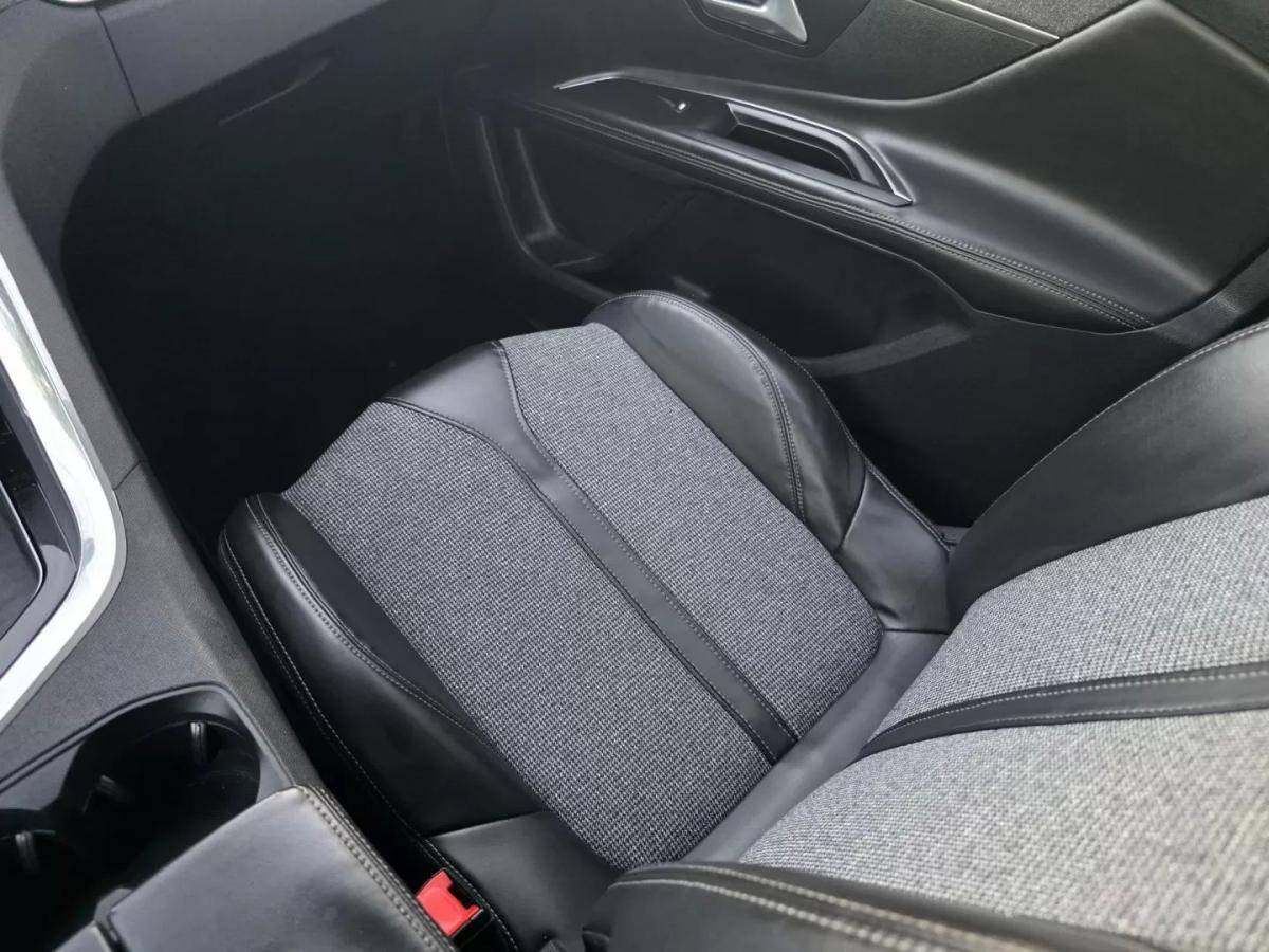 peugeot-5008-2018-gasolina-1199cc