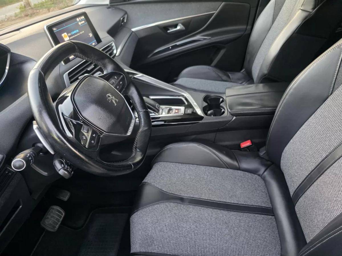 peugeot-5008-2018-gasolina-1199cc