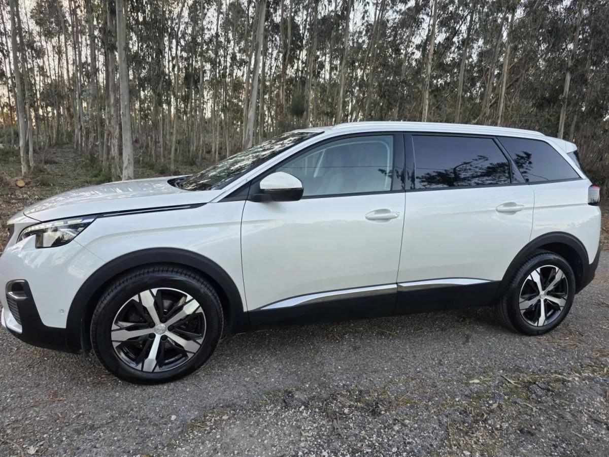 peugeot-5008-2018-gasolina-1199cc