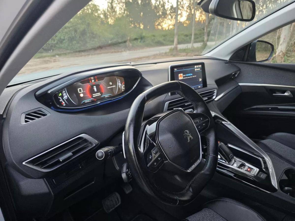 peugeot-5008-2018-gasolina-1199cc